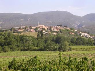 Vue générale du village de Villars